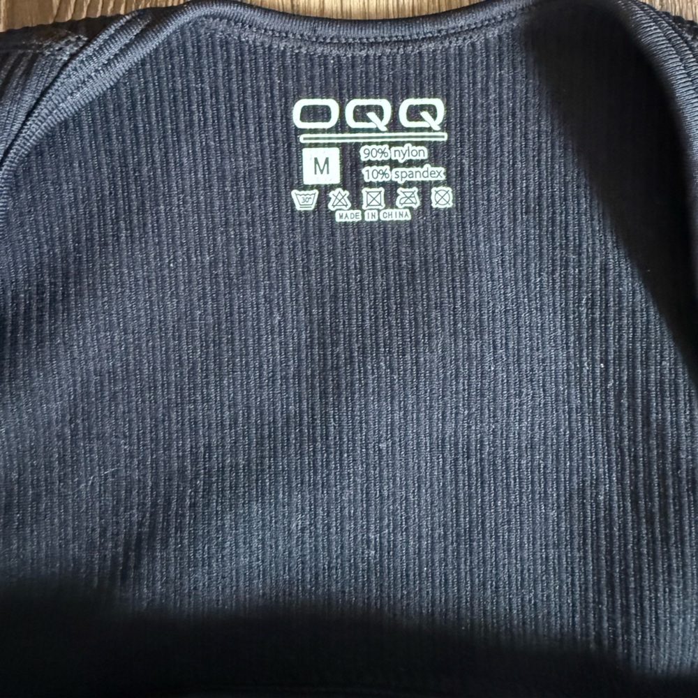 Set of 2 OQQ square neck bodysuits - Picture 2 of 5